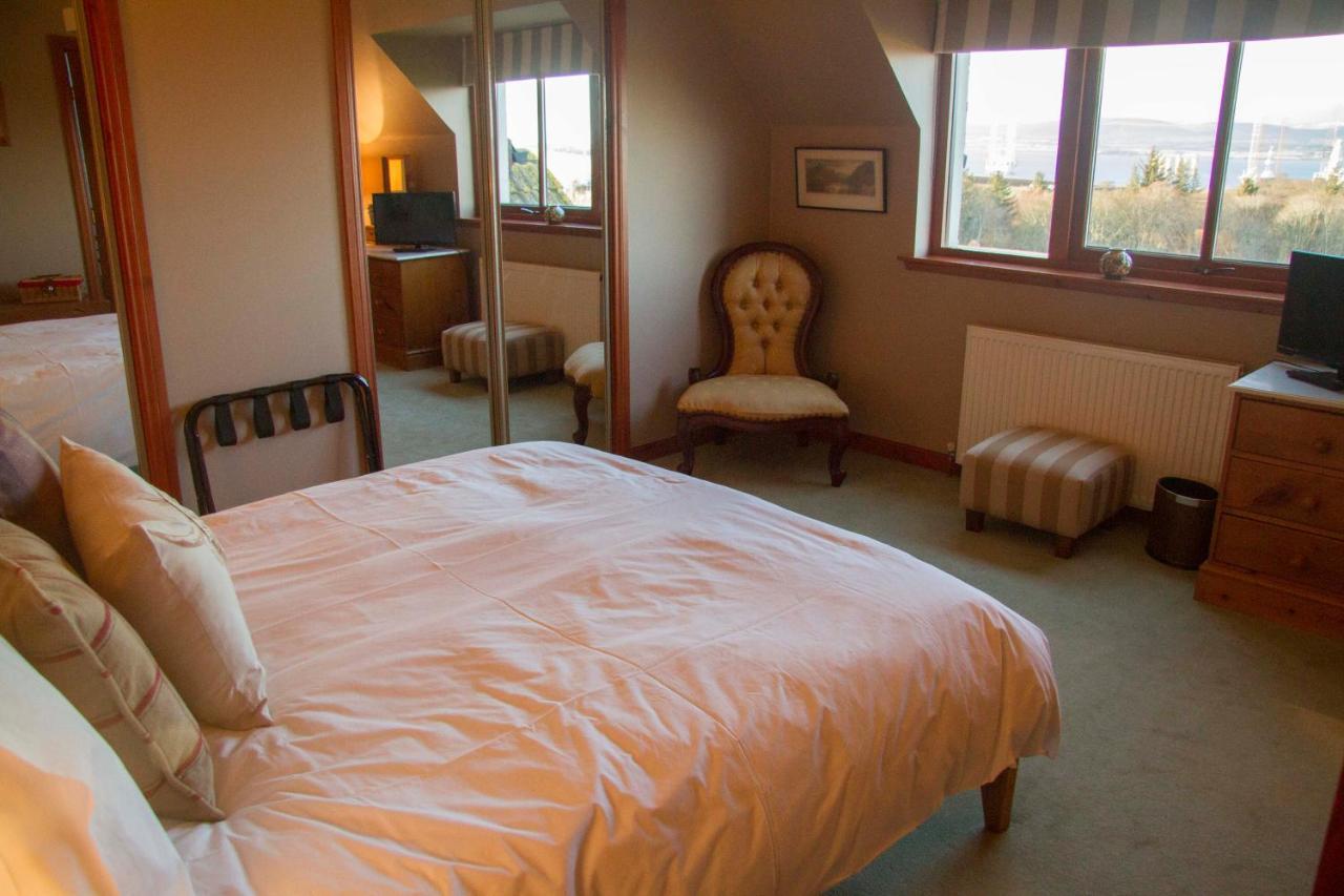 Bed and Breakfast High Fields Кромарти Экстерьер фото