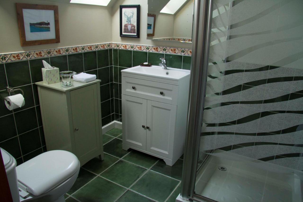 Bed and Breakfast High Fields Кромарти Экстерьер фото